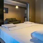 Maidos Hotel & Suites 3*