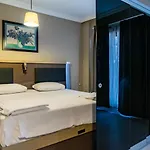 Maidos Hotel & Suites