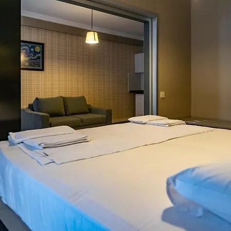 Maidos Suites 3*