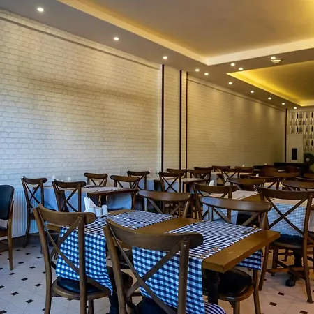 Maidos Hotel & Suites 3*