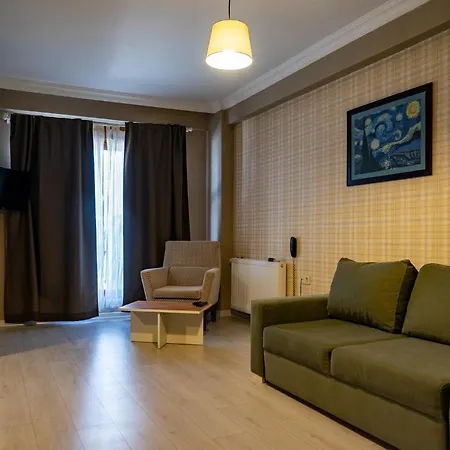 Maidos Suites Aparthotel 3*