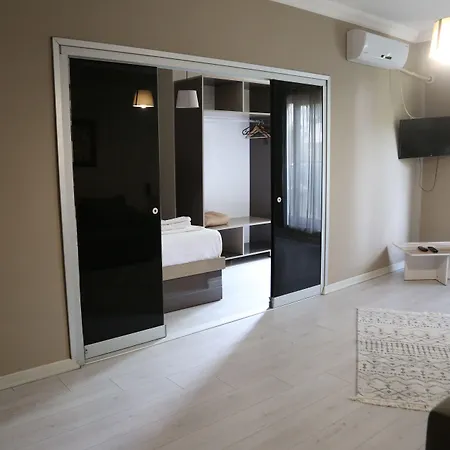 Aparthotel Maidos Suites